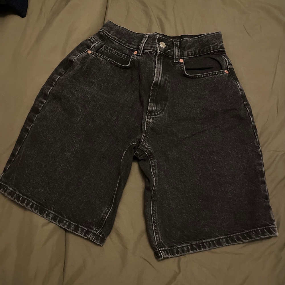 Black Bermuda Shorts High Waist